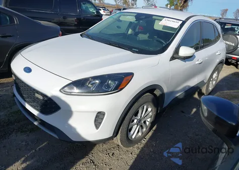2020 Ford Escape Se z USA, uszkodzony, nr VIN 1FMCU0G6XLUC06690